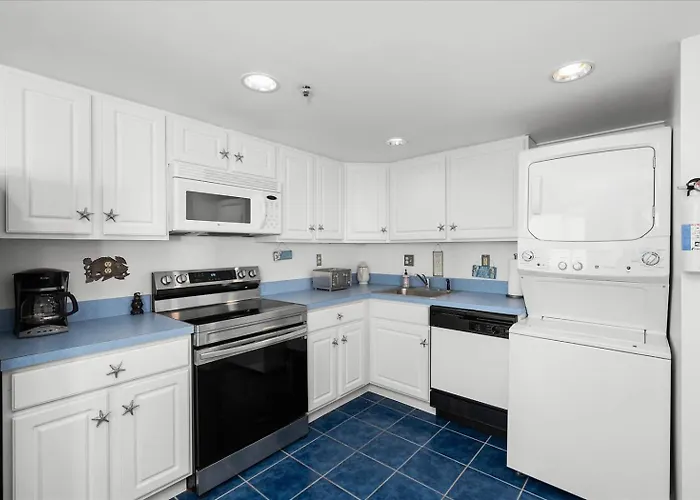 Holiday home Side Ocean View 2 Bedroom Capri With Indoor Pool!