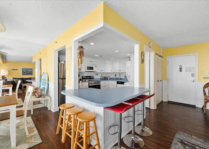 Side Ocean View 2 Bedroom Capri With Indoor Pool! Ocean City