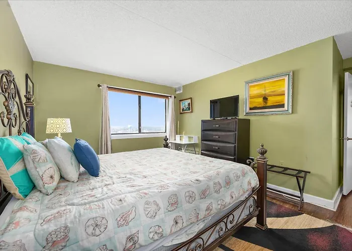 Side Ocean View 2 Bedroom Capri With Indoor Pool! Holiday home Ocean City