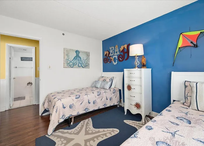 Side Ocean View 2 Bedroom Capri With Indoor Pool! Ocean City