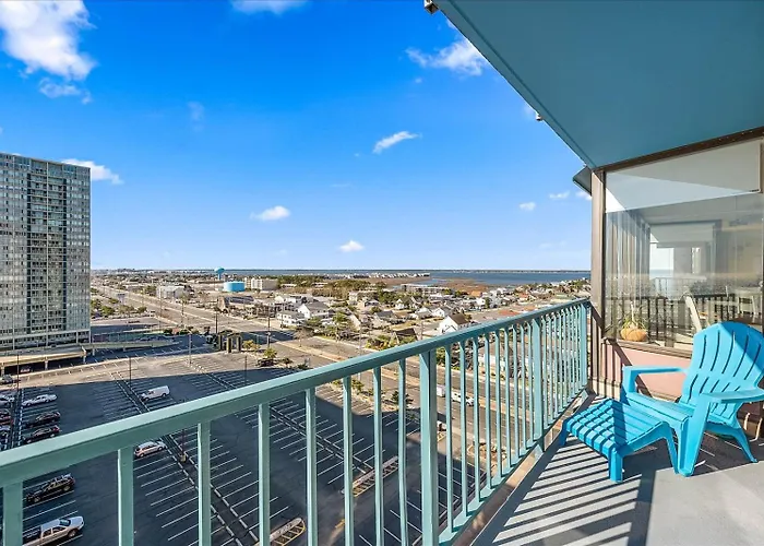 Side Ocean View 2 Bedroom Capri With Indoor Pool! Holiday home *