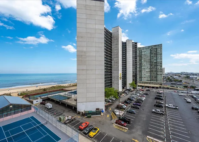 Side Ocean View 2 Bedroom Capri With Indoor Pool! Holiday home Ocean City
